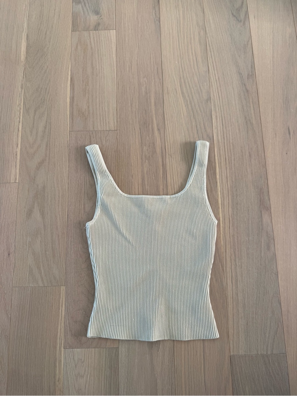 GREAT CONDITION Aritzia Squareneck Tank